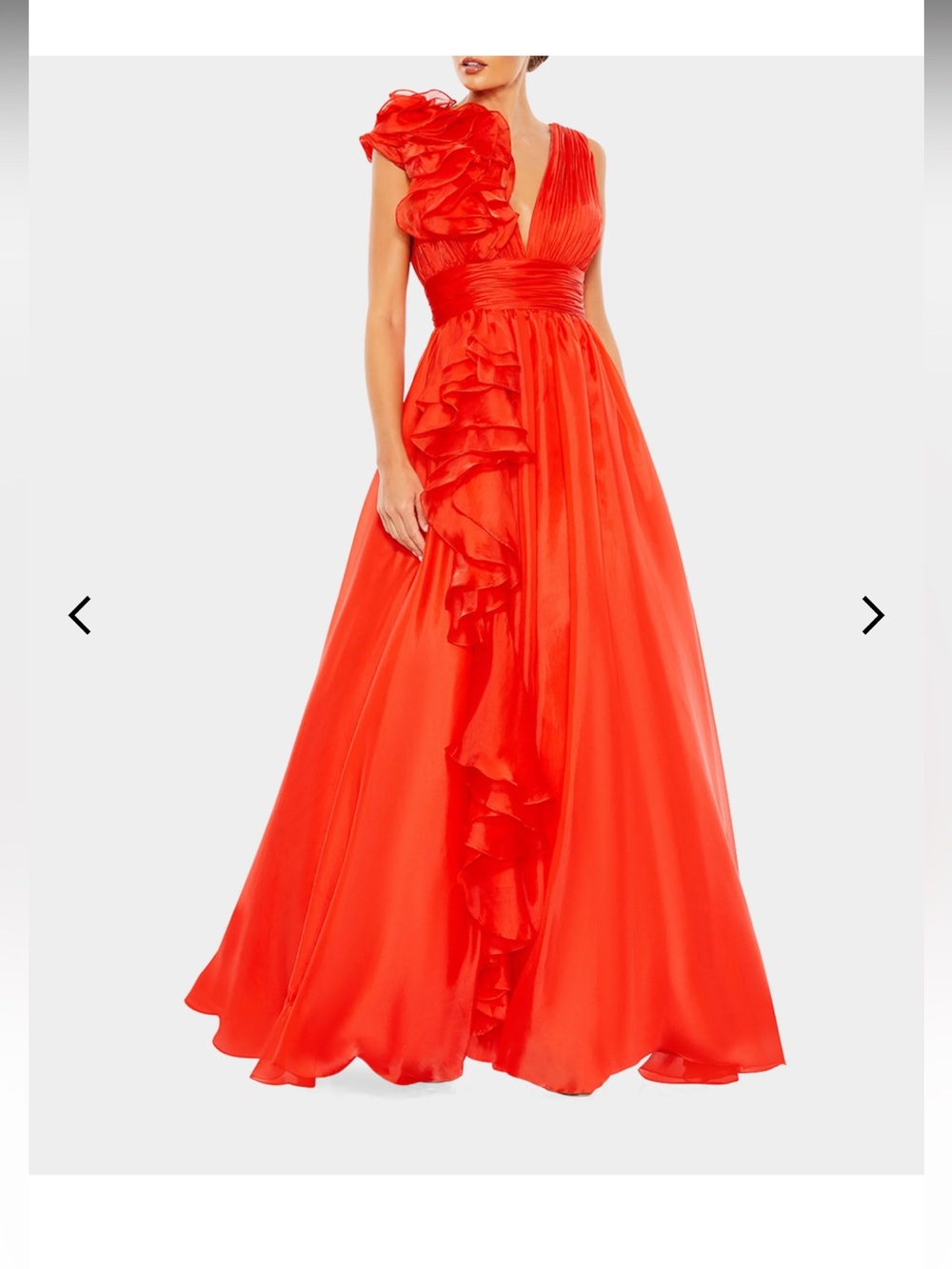Mac Duggal
Ruffle Deep V-Neck Chiffon Gown
size 4